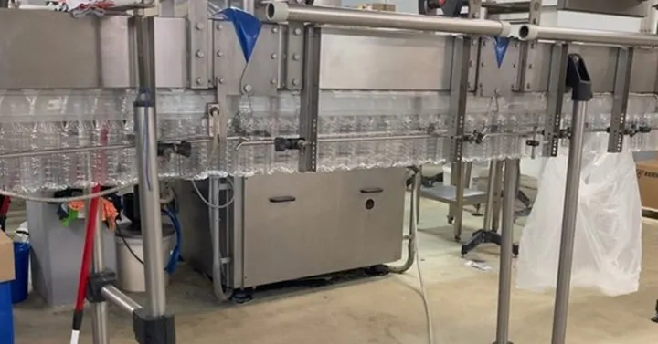 Linea di Imbottigliamento Usata usata ICS — foto 1 di 10