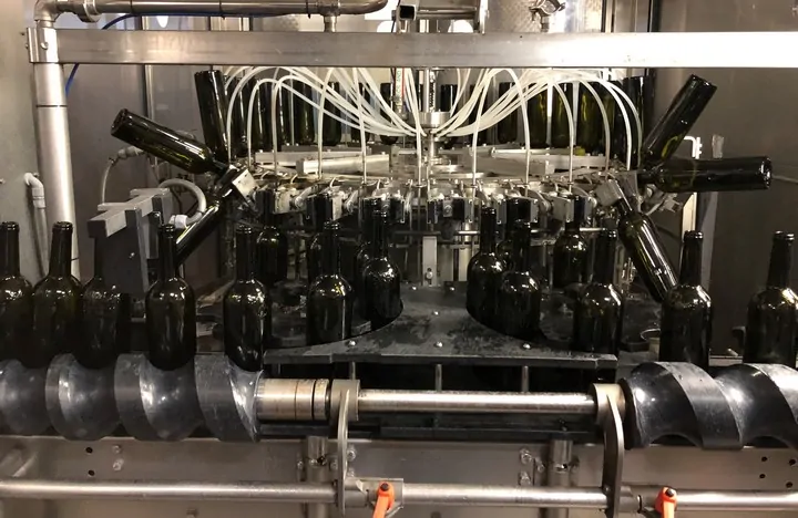 Linea di Imbottigliamento Usata usata Bertolaso — foto 1 di 10
