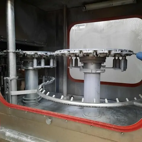 Monoblocco di riempimento usata combiblock Sacmi