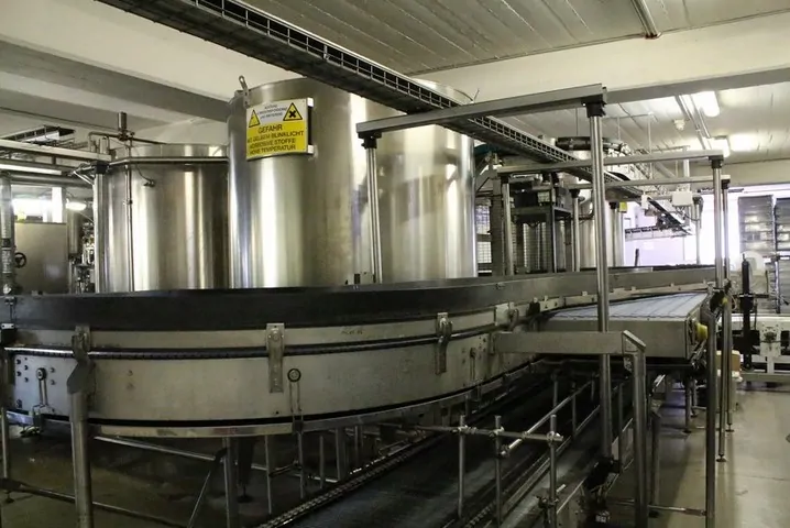 Linea di imbottigliamento usata PET 18.000 bph
